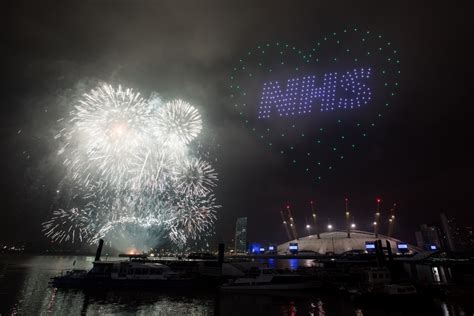 uks largest  londons   large scale drone light show   capital welcomes