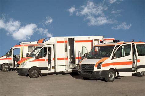 krankenwagen oder rettungswagen