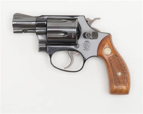 smith wesson model  airweight da revolver  special cal  barrel blue finish checkered