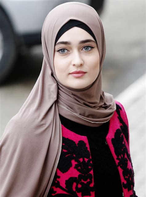A Women Only Hijab Friendly Salon Grows In Brooklyn