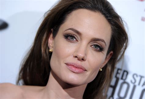 Angelina Jolie Hd Wallpapers For Desktop Download