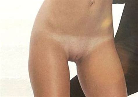 emily ratajkowski nude naked fappening pussy close up celebrity leaks scandals sex tapes naked