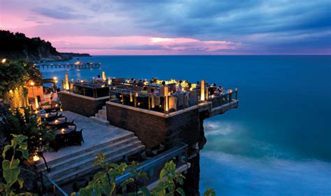 Date Nights In Bali Best Bali Bars The Honeycombers Bali