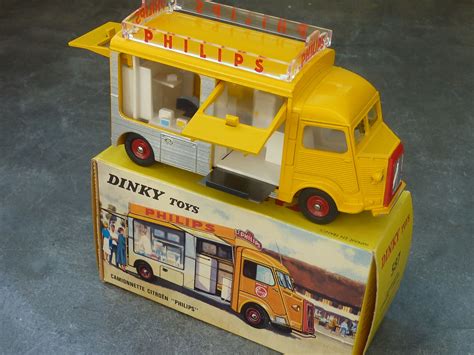 dinky toys citroen camionnette philips  scale    france
