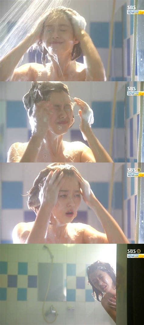 [spoiler] you re surrounded go ara s shower scene hancinema the korean movie and drama