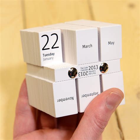 cube calendar  behance