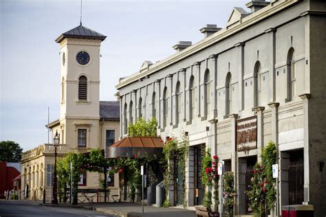 daylesford  leafy victorian town perfect  foodies   tired