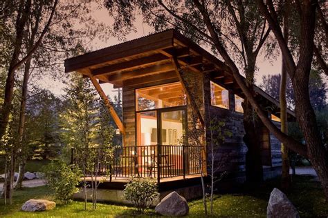 finest   priced  modern prefab cabins designs  tiny house park model