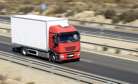 patronal austriaca del transporte quiere camiones los fines de semana