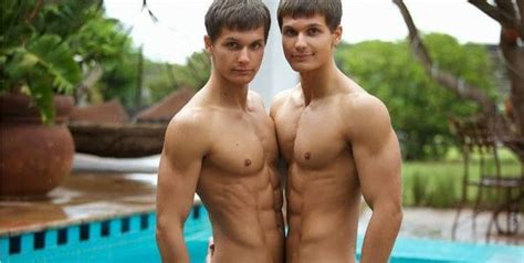 124 Best Swoon Twins Images On Pinterest Twins Gemini