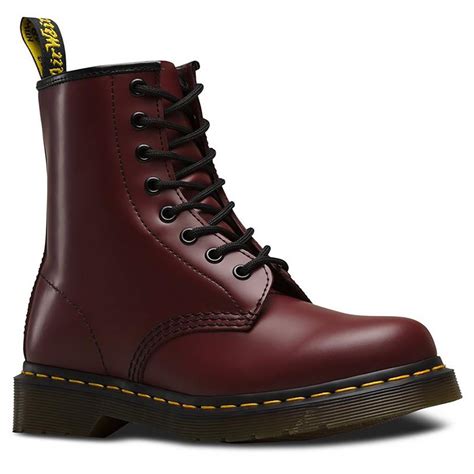 boots dr martens  cherry red smooth rock  gogo