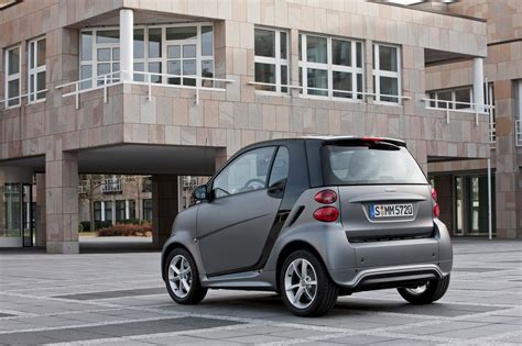 spy shots  generation smart fortwo caught   road top speed