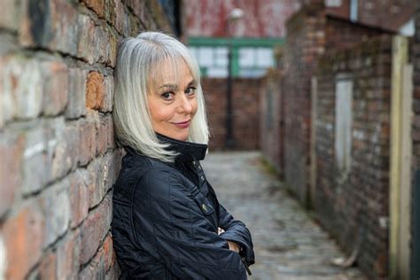 Acclaimed Actress Tracie Bennett To Return To The Cobbles After 22 Years