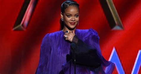 rihanna has a simple but meaningful message as world waits