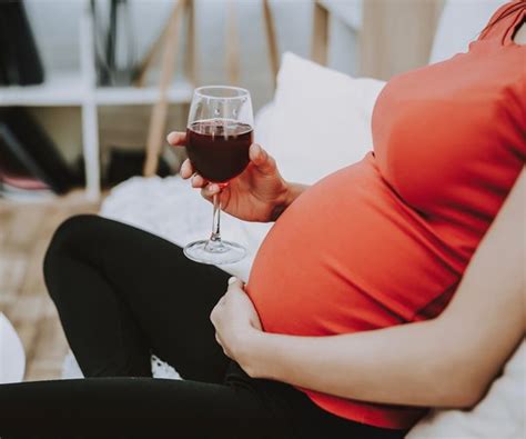 More Than 10 Percent Of Women Drink While Pregnant
