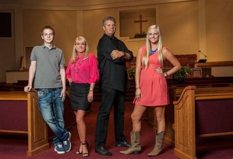 Preachers Daughters Recap 3 5 14 Season 2 Premiere Raising Hell