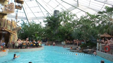 overzicht tropisch zwembad vossemeren picture  center parcs de vossemeren lommel tripadvisor