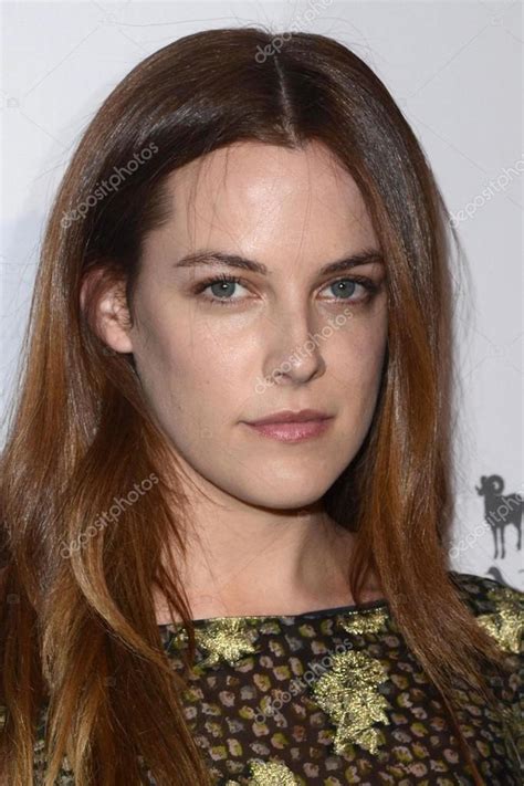 Riley Keough Hot Pictures Bikini And Fashion Style 49