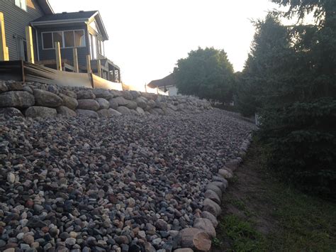 natural stone retaining wall construction wisconsin