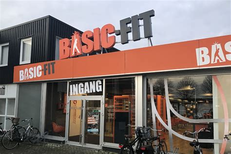basic fit fitnessclub basic fit waregem st eloois vijve gentseweg standaard loopt een