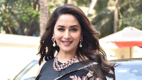 Madhuri Dixit On Replacing Sridevi In Kalank ‘we Used To Remember Her