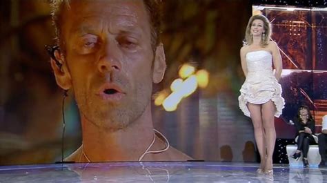 quelle lacrime di rocco siffredi il sex symbol mostra il