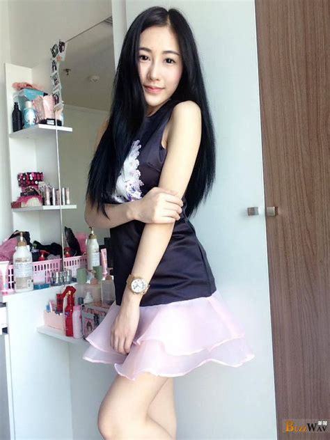 chotip kungnang jandahan gorgeous fair skinned thai model 【buzz girls】