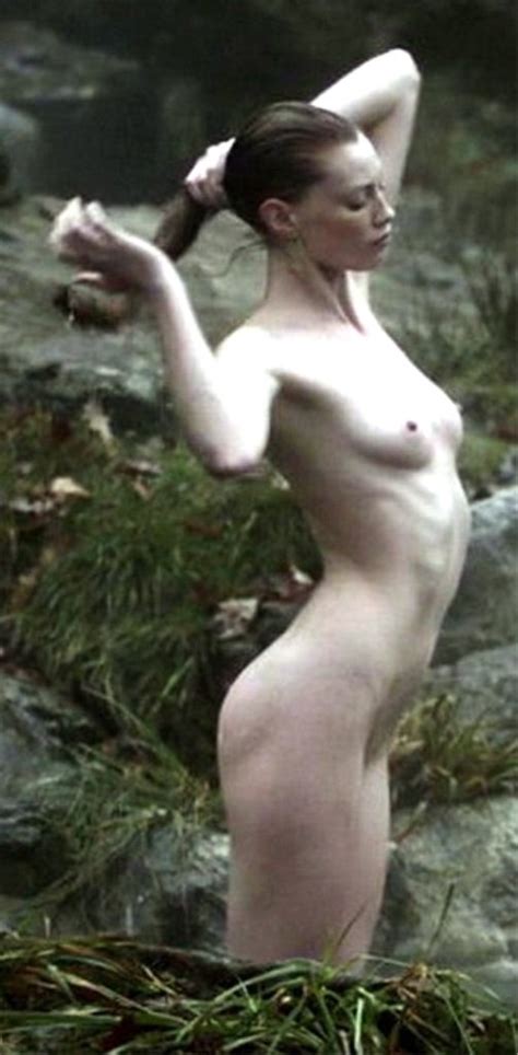 Alyssa Sutherland Desnuda En Vikingos