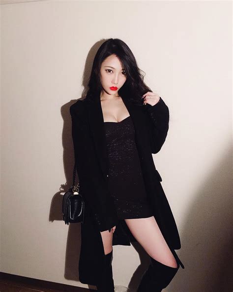 Raina – Most Sexy Chinese Girls Exotic Asian