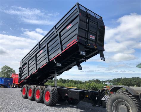 giant  axle silage trailer rolls   irish factory agrilandcouk