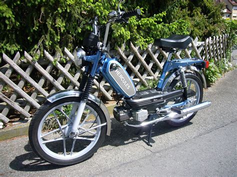 hercules prima   aus dem jahr   azurroblau metallic manias moped garage
