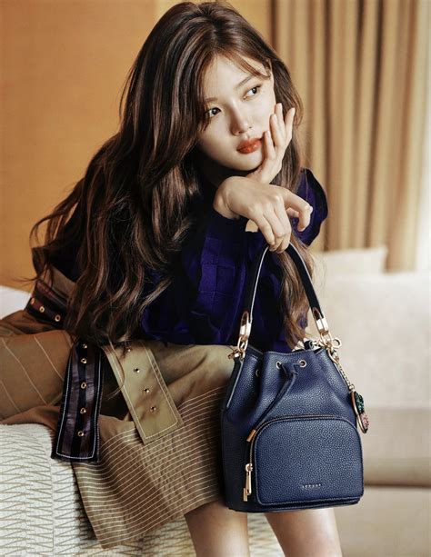 kim yoo jung actress wallpaper hd celebrities  wallpapers images