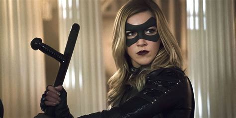 Arrow S Katie Cassidy Put Herself Through The Same Training As Black Canary
