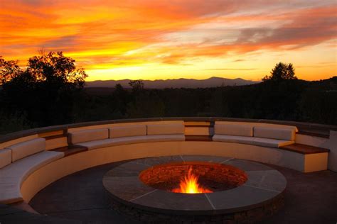 resorts   sexiest fire pits hgtv