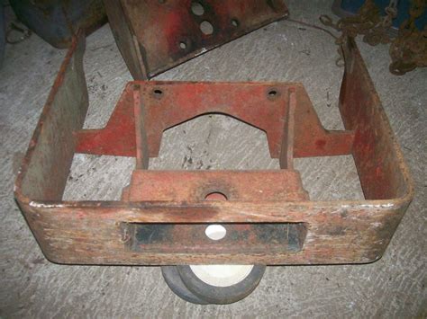 size  front weight bracket yesterdays tractors
