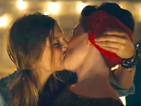 A Complaint About The Lesbian Kiss In This Kellogg S Ad