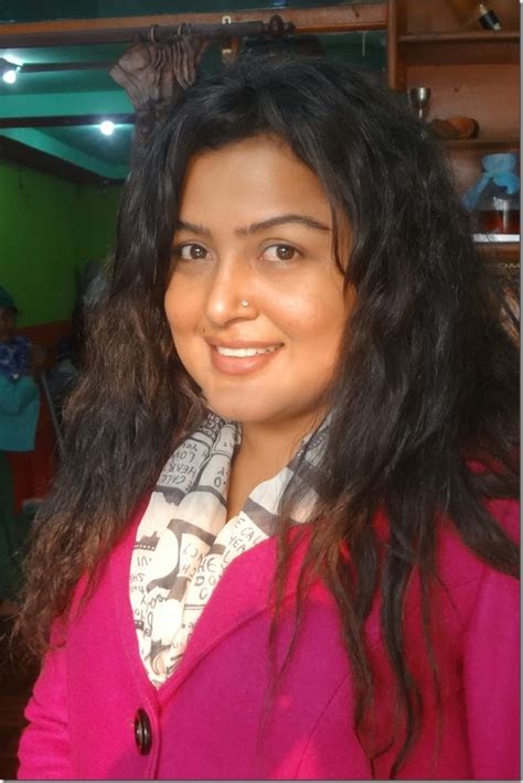 rekha thapa went to late shiva regmi s house nepali actress