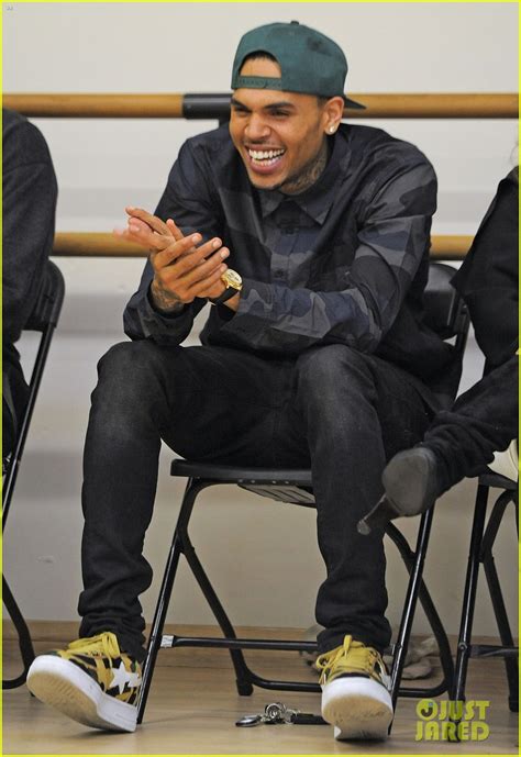 Full Sized Photo Of Chris Brown Pre Grammys Dance Academy Visit 04