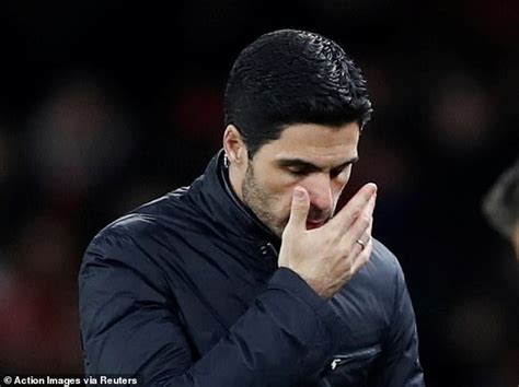 mikel arteta devastated after watching his arsenal side crash out of