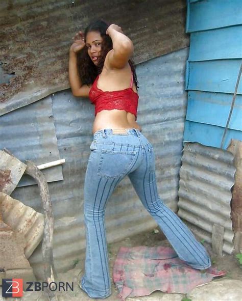 dominican bitch posing zb porn