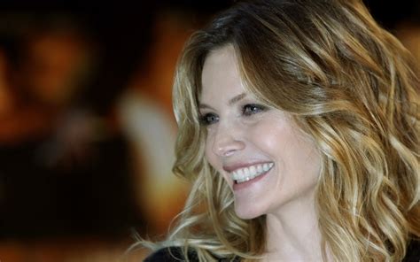 actresses hd wallpapers michelle pfeiffer hd wallpapers