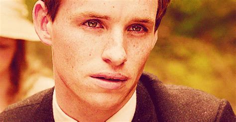 eddie redmayne find and share on giphy
