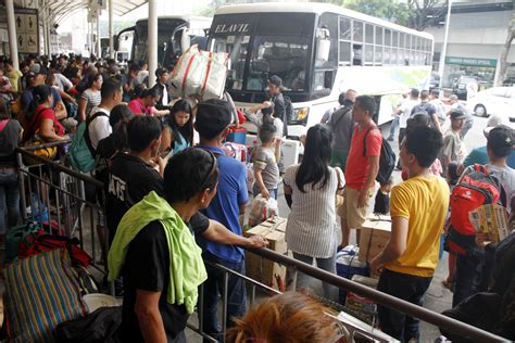 lenten season  araneta center cubao bus station  philippine news agency