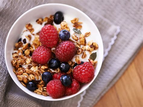 Why You Need To Stop Eating Granola For Breakfast According To Health