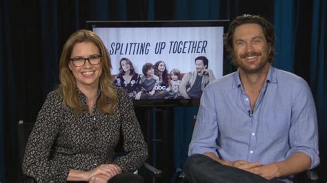 Jenna Fischer Oliver Hudson Bring Heart To A Comedy About Divorce In