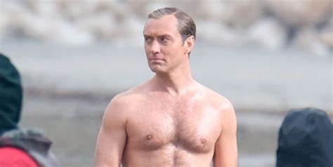 Hot Or Not Jude Law S New Pope Beach Bod Sent The