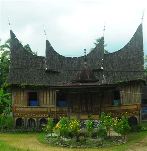 kegunaan rumah adat sumatera barat gambar rumah bagus banget