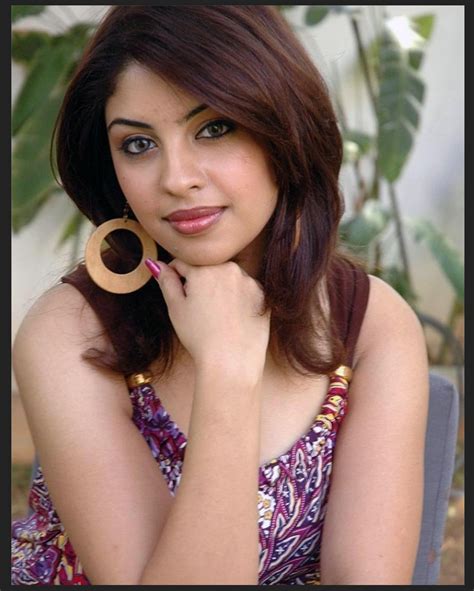 telugu actress photos hot images hottest pics in saree