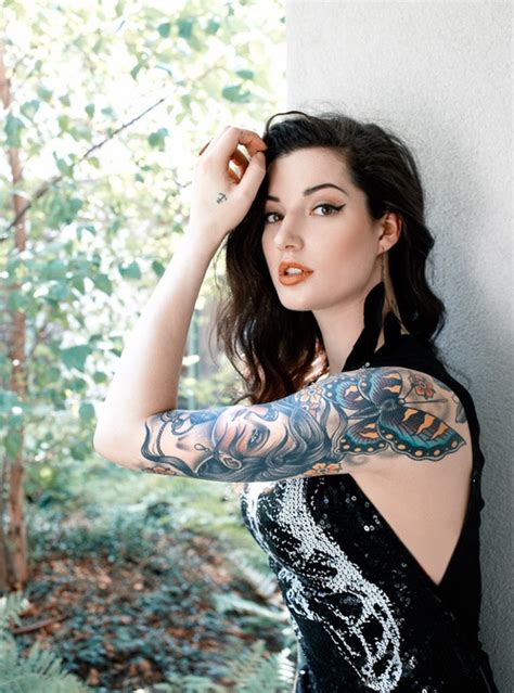 beautiful girl model with tattoo cool tattoos online