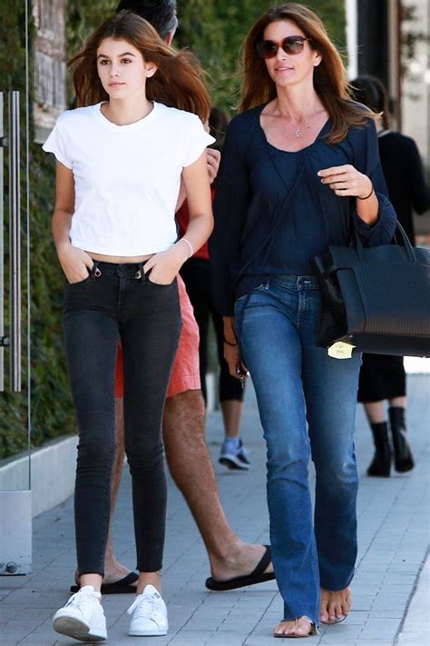 Kaia Gerber And Mom Cindy Crawford Look Like Twins While Shopping In